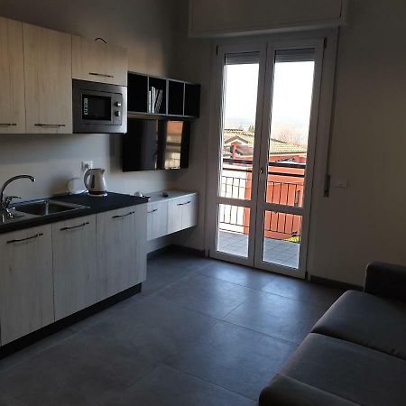 Sun Lake Apartments Дезенцано-дель-Гарда Екстер'єр фото