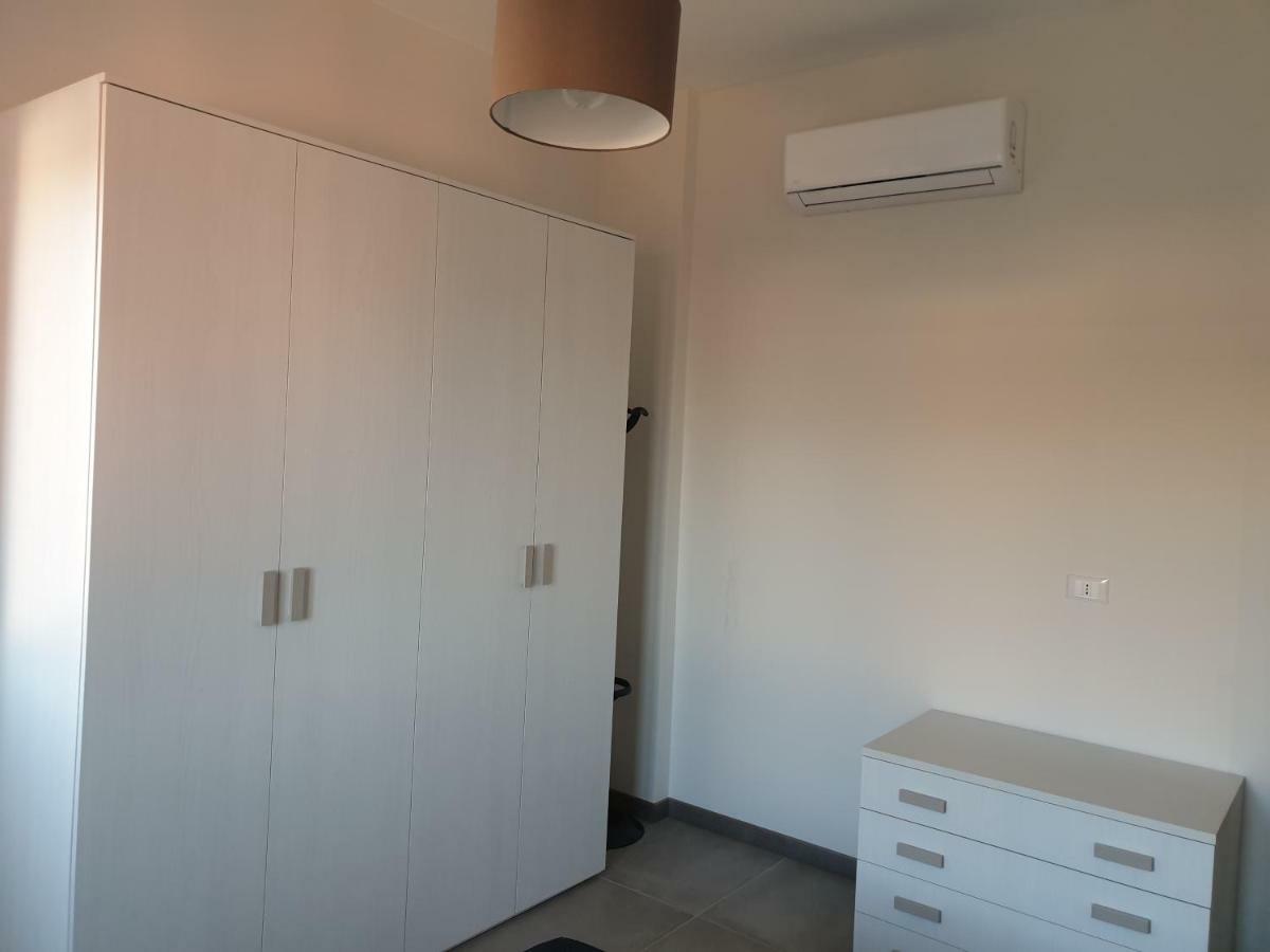 Sun Lake Apartments Дезенцано-дель-Гарда Екстер'єр фото