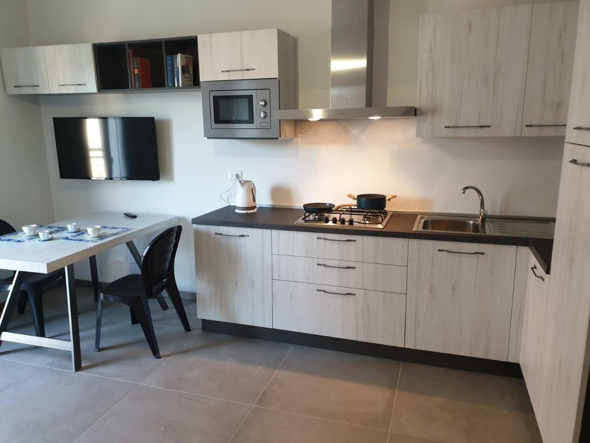 Sun Lake Apartments Дезенцано-дель-Гарда Екстер'єр фото