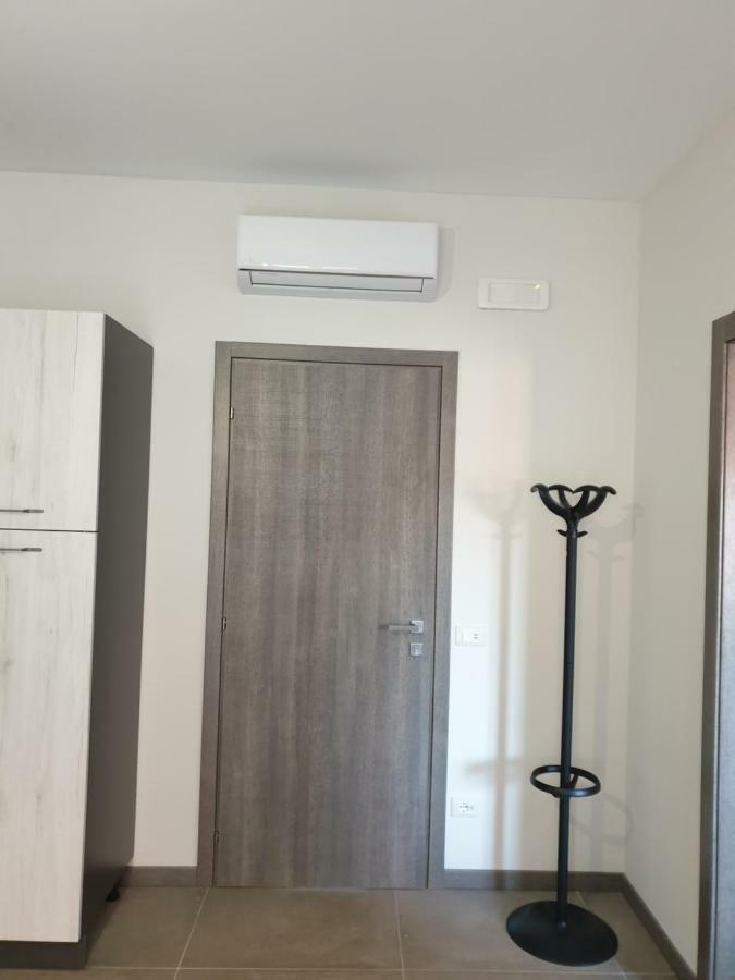 Sun Lake Apartments Дезенцано-дель-Гарда Екстер'єр фото
